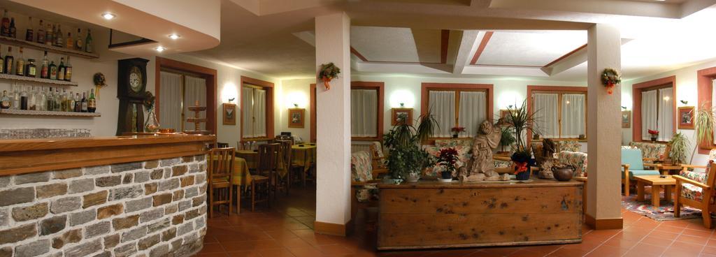 Petit Hotel Cogne Zewnętrze zdjęcie