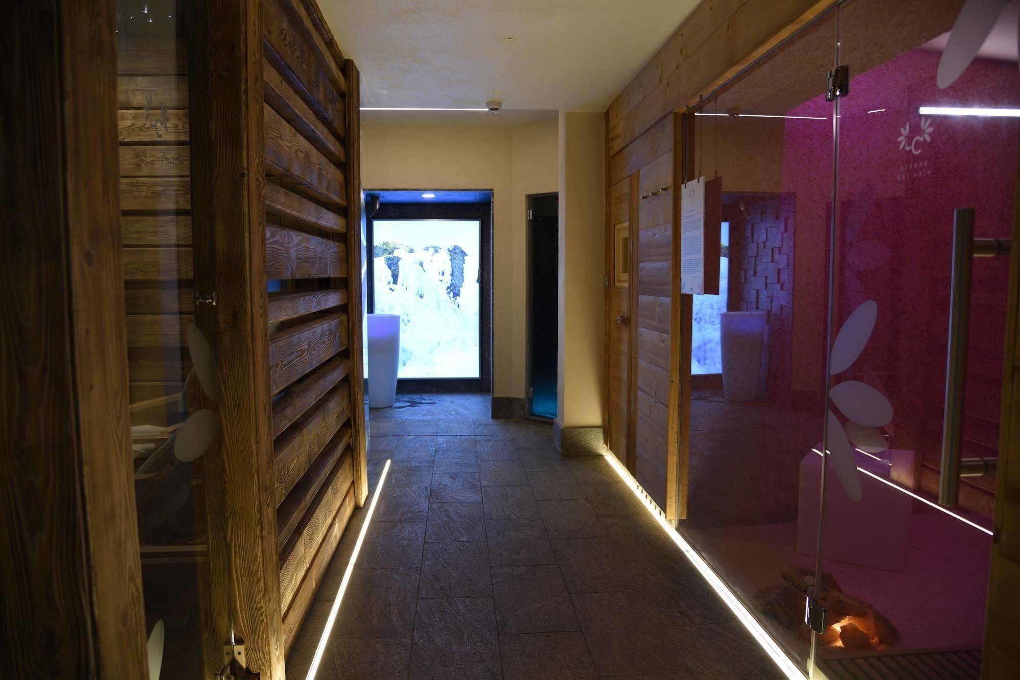 Petit Hotel Cogne Zewnętrze zdjęcie