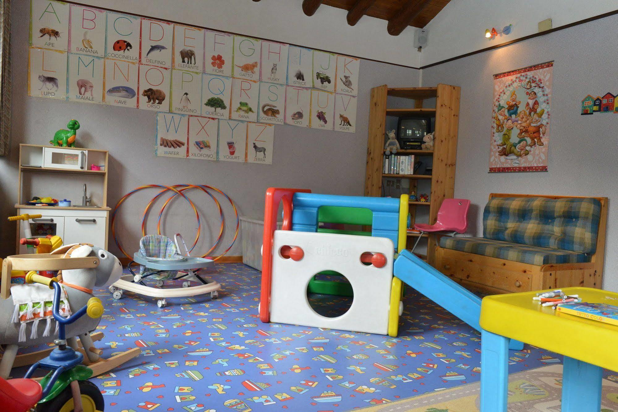 Petit Hotel Cogne Zewnętrze zdjęcie